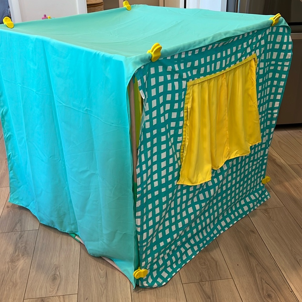 LOVEVERY Puppet Theater & Fort Covers & Puppet Set With Changing Emotion Eyes